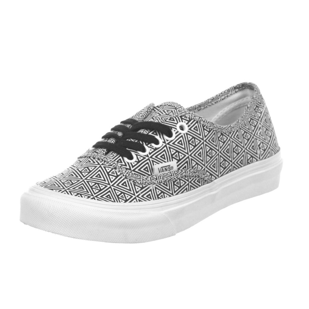 VANS Black & White Triangle Pattern
